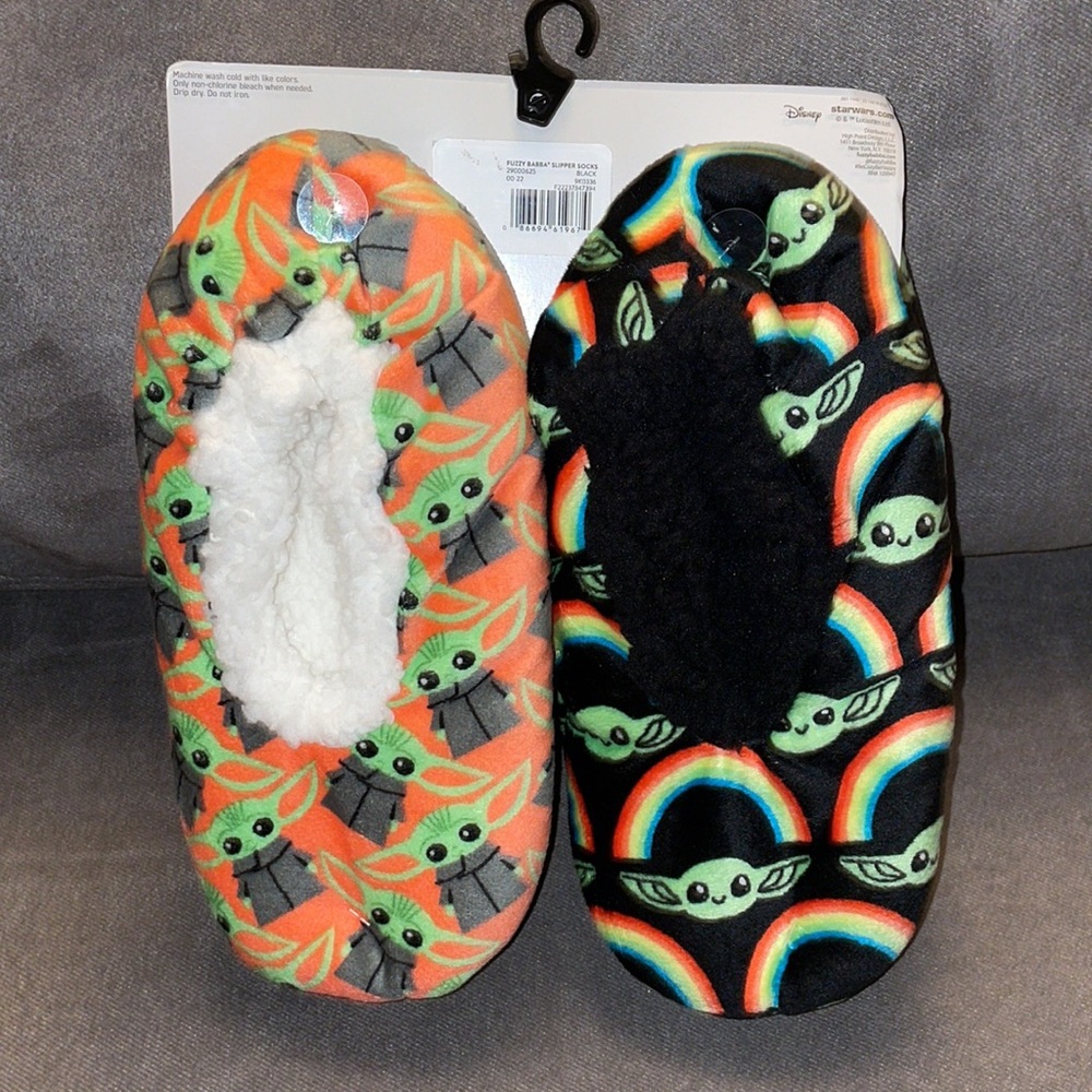 NWT.  2 pair of STAR WARS MANDALORIAN Slippers. - Picture 2 of 8